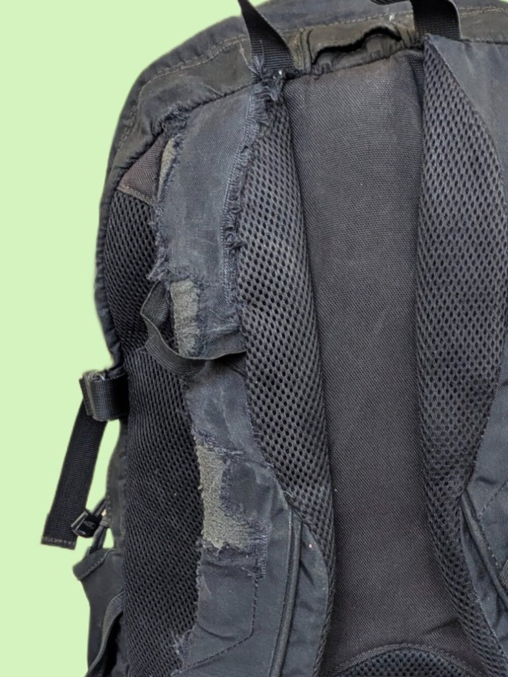 Used The North Face RECON Backpack Black - Picture 2 of 14